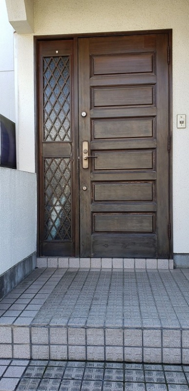施工前のドア
